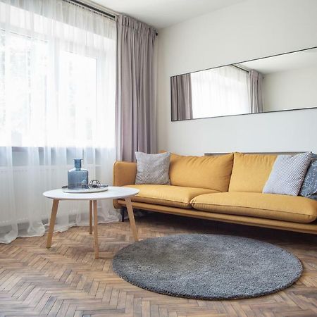 Downtown Apartment Rentals 2 Szawle Zewnętrze zdjęcie